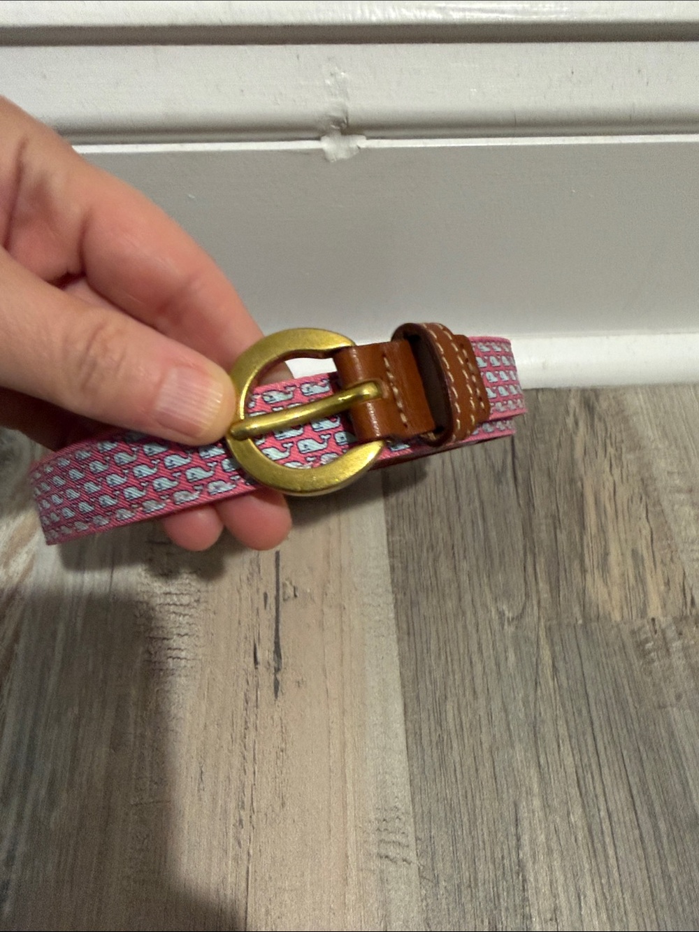 Vineyard Vines Women’s Pink Whale Pattern Fabric Belt Gold Buckle Size Large
